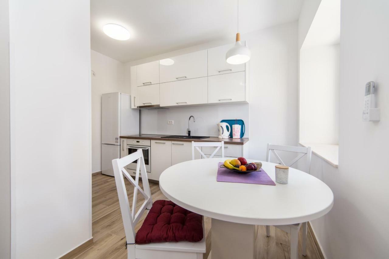 Apartmani Ujdur กราดัซ ภายนอก รูปภาพ
